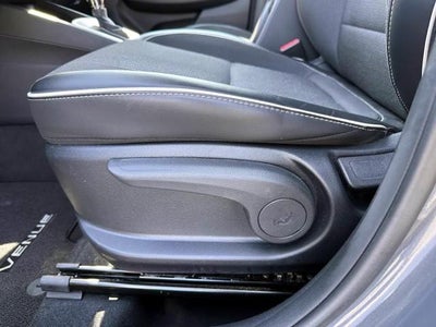2023 Hyundai VENUE Limited IVT