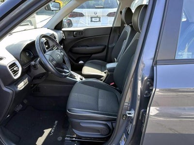 2023 Hyundai VENUE Limited IVT