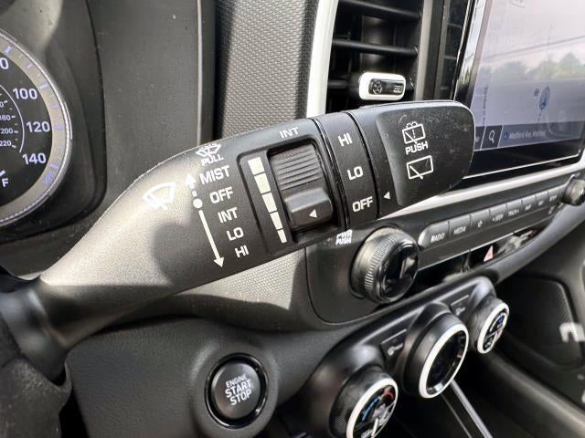 2022 Hyundai VENUE Limited IVT