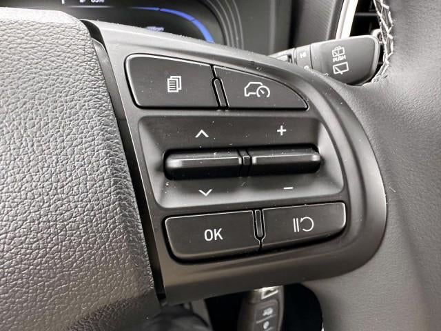 2023 Hyundai VENUE SEL IVT