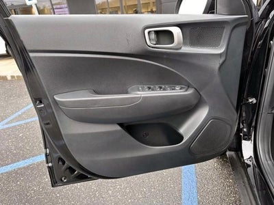 2023 Hyundai VENUE SEL IVT