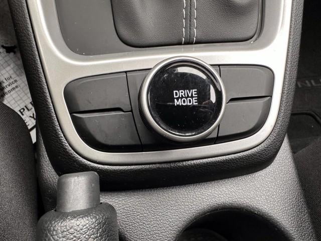 2023 Hyundai VENUE SEL IVT