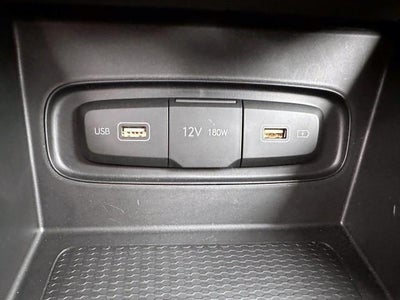 2022 Hyundai VENUE SEL IVT