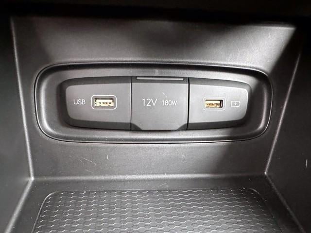 2022 Hyundai VENUE SEL IVT