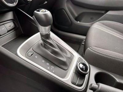 2022 Hyundai VENUE SEL IVT