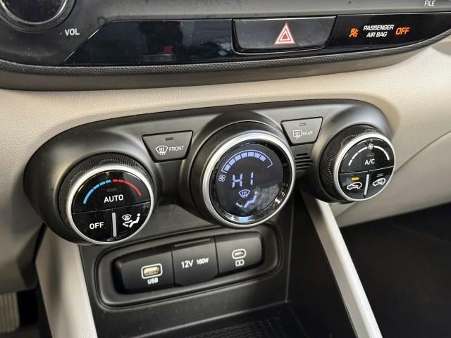 2023 Hyundai VENUE SEL IVT