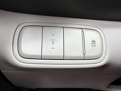 2024 Hyundai VENUE SEL IVT