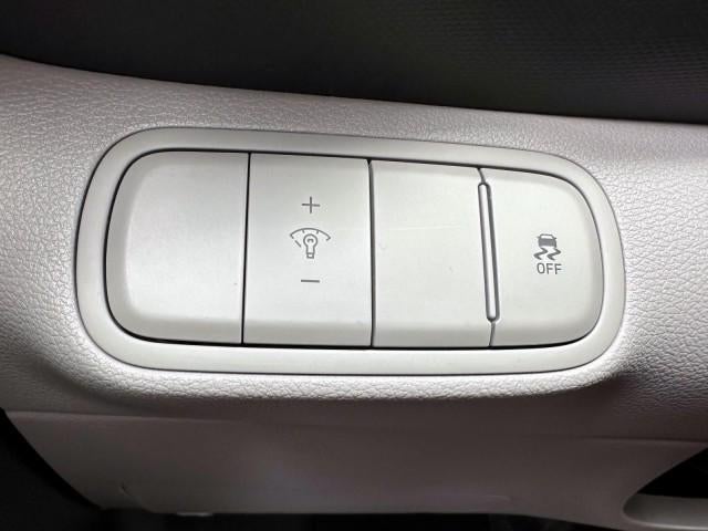2024 Hyundai VENUE SEL IVT
