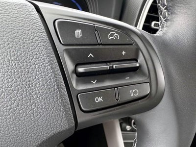 2024 Hyundai VENUE SEL IVT
