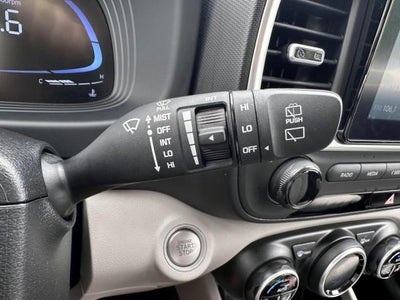 2024 Hyundai VENUE SEL IVT