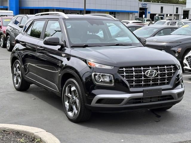 2024 Hyundai VENUE SEL IVT
