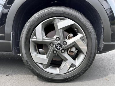 2024 Hyundai VENUE SEL IVT