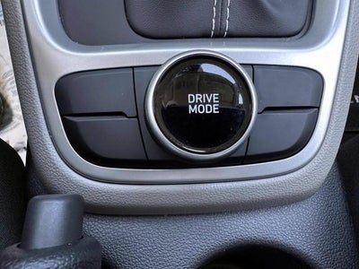 2023 Hyundai VENUE SEL IVT
