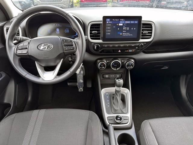2023 Hyundai VENUE SEL IVT