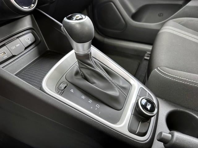 2023 Hyundai VENUE SEL IVT