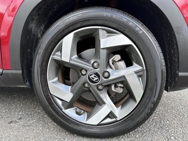 2023 Hyundai VENUE SEL IVT