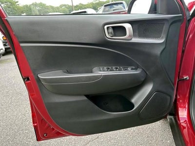 2023 Hyundai VENUE SEL IVT
