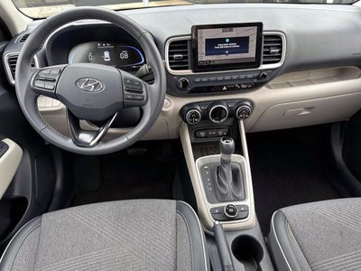 2024 Hyundai VENUE Limited IVT