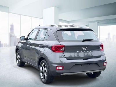 2024 Hyundai VENUE SEL IVT