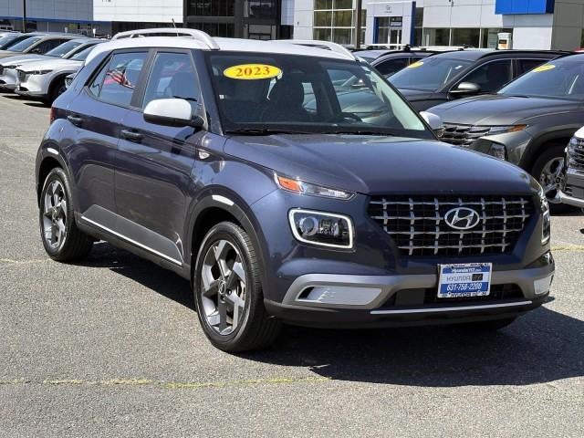 2023 Hyundai VENUE Limited IVT