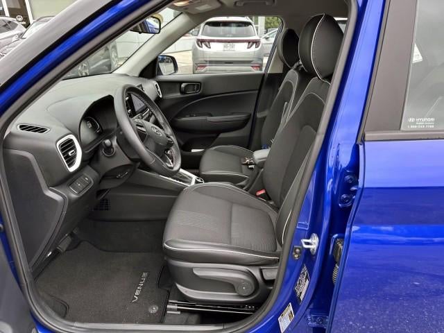 2023 Hyundai VENUE Limited IVT