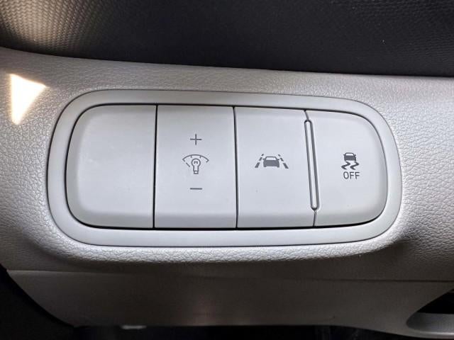 2020 Hyundai VENUE SEL IVT