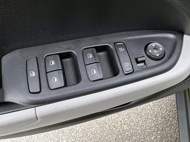 2023 Hyundai VENUE SEL IVT